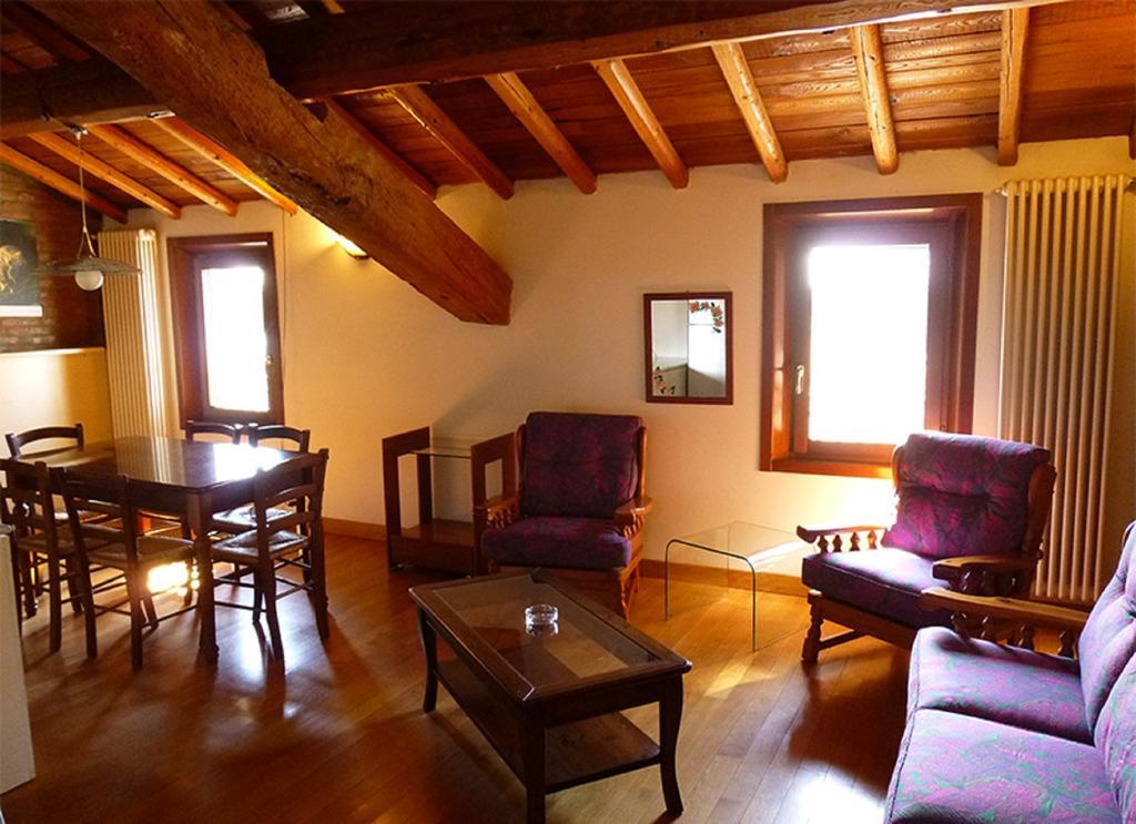 Gasthaus La Tomina Mirandola Zimmer foto